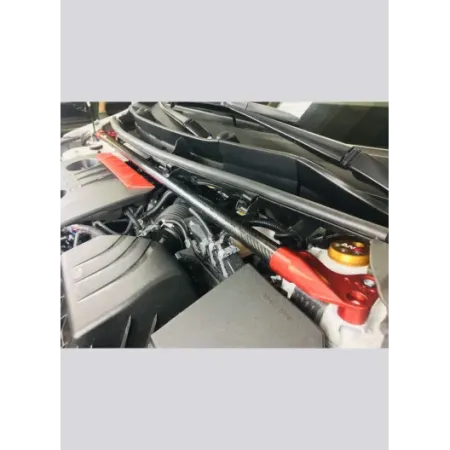 Kit barra duomi anteriore fibra di carbonio Yaris GR by DNA Racing