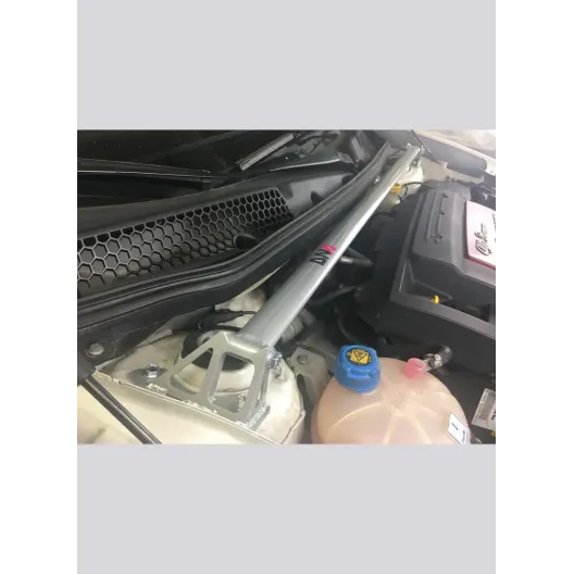 Kit barra duomi anteriore DNA Racing per Alfa Romeo Giulietta