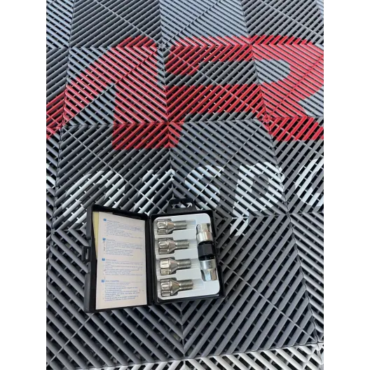 Anti-theft bolts 500 595 abarth M12 x 1.25 FOR RIM WITHOUT SPACERS