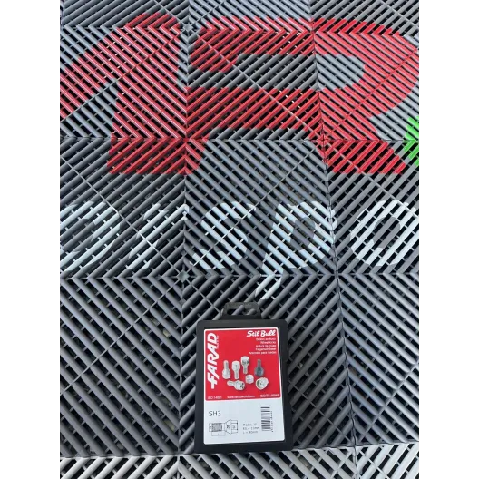 500 595 abarth anti-theft bolts M12 x 1.25 FOR 16-20 MM SPACERS