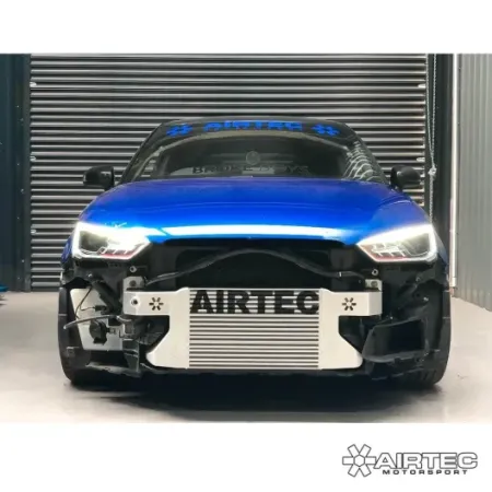 Airtec intercooler maggiorato "Stage 2" Audi S1 8X ("crash bar" rinforzata compresa)