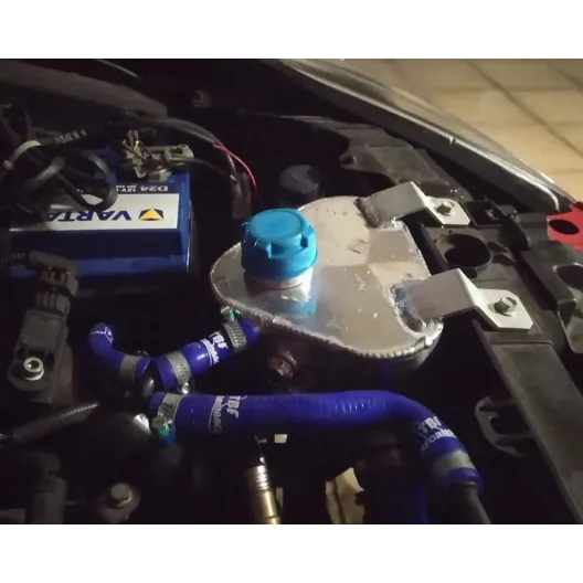 Grande Punto radiator water tank in reinforced aluminum