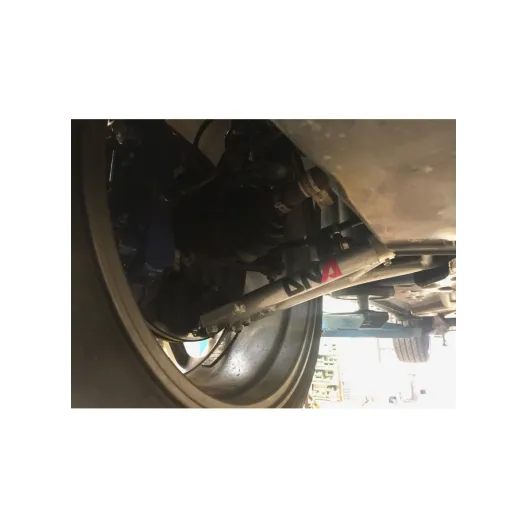 DNA Racing front suspension arms kit