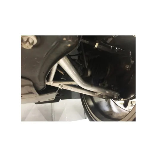 DNA Racing front suspension arms kit