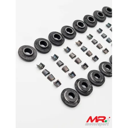 Steel retainers and split collets for single-groove cylinder head valves