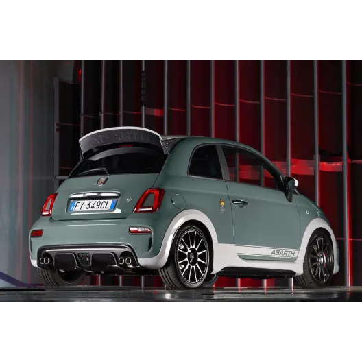 Alettone 695 70 originale ABARTH 1 ONE 1